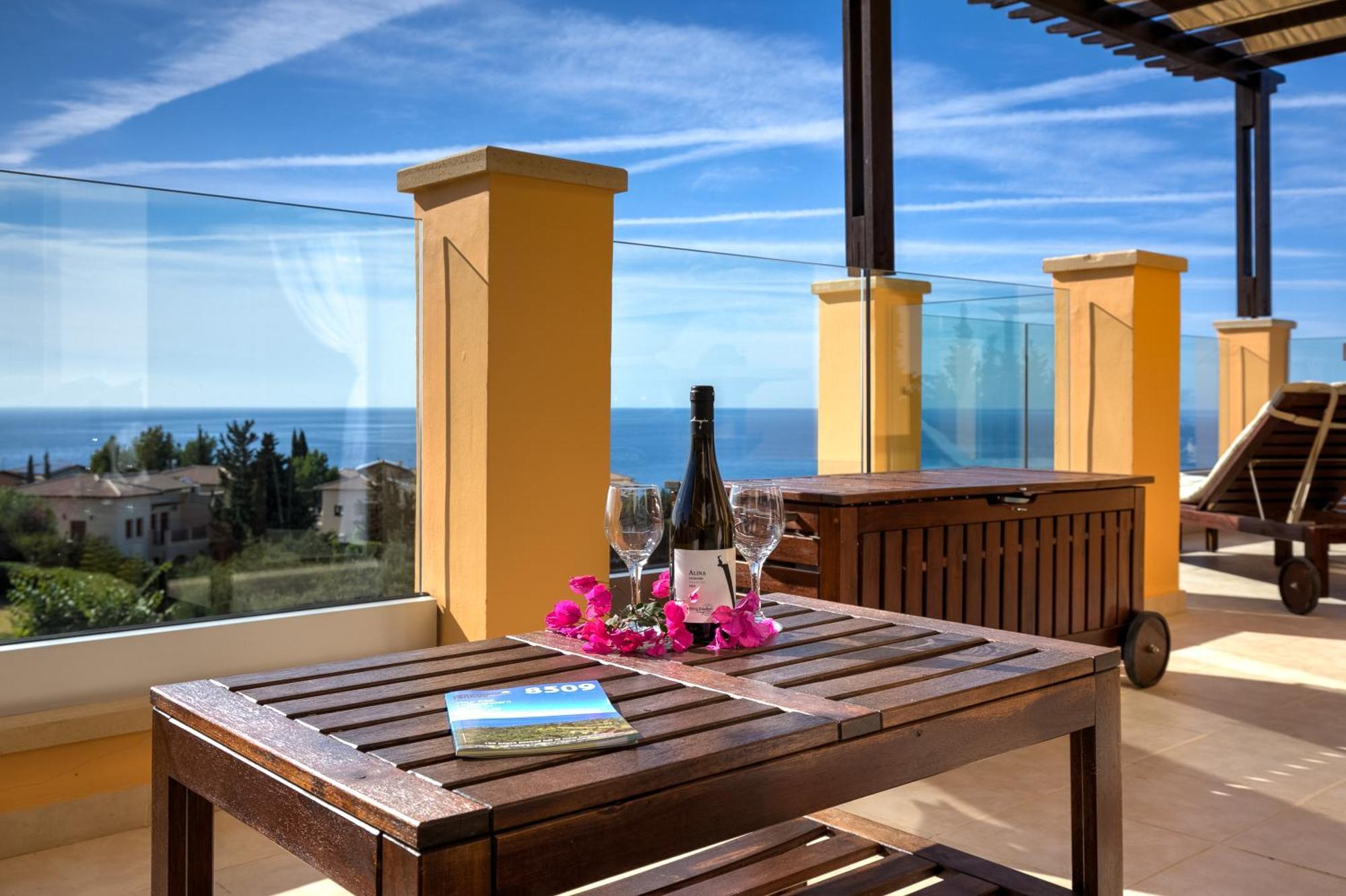 2 Bedroom Apartment Thalassa With Sea And Sunset Views, Aphrodite Hills Resort Kouklia Exterior foto